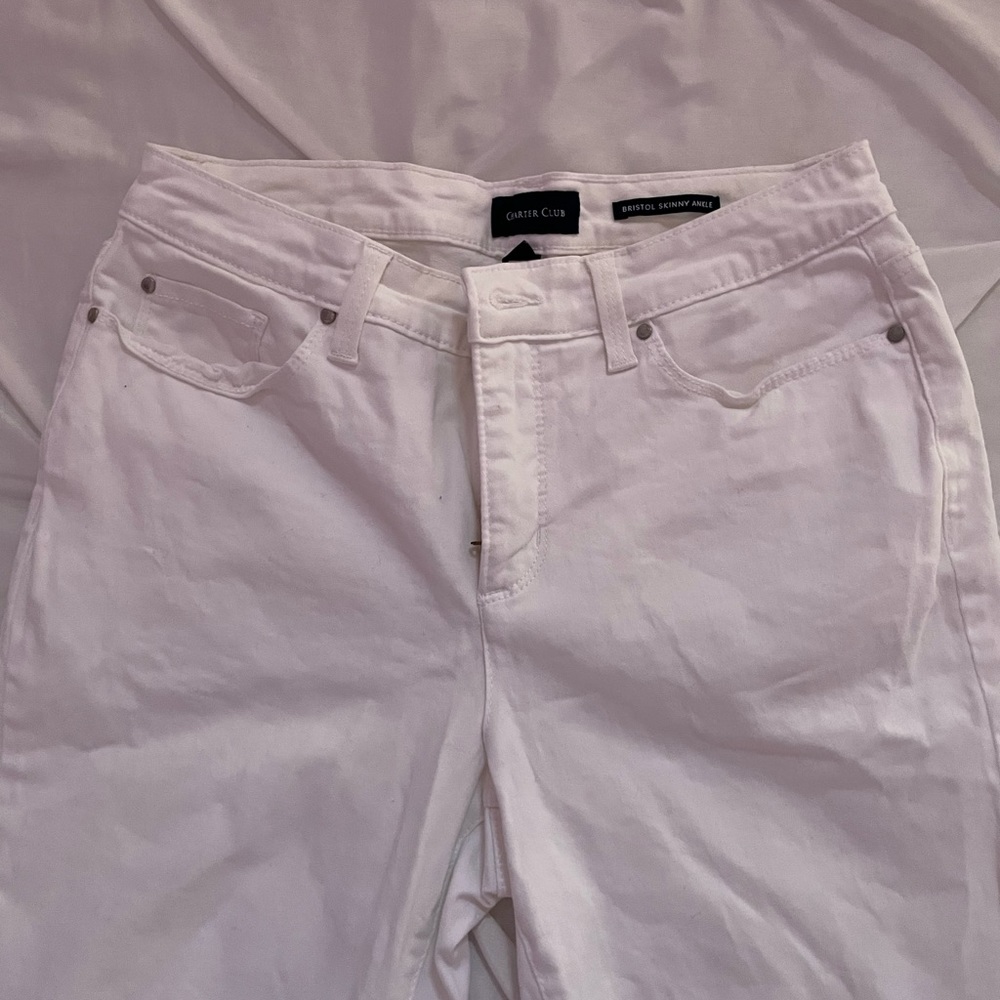 White Charter Club Skinny Jeans Size 6